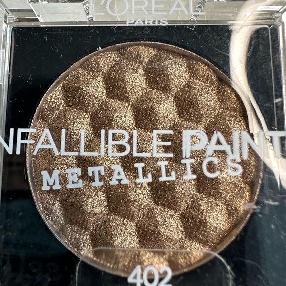 💜3/$15 L'Oreal Infallible Paints Metallic Eyeshadow - Picture 2 of 4